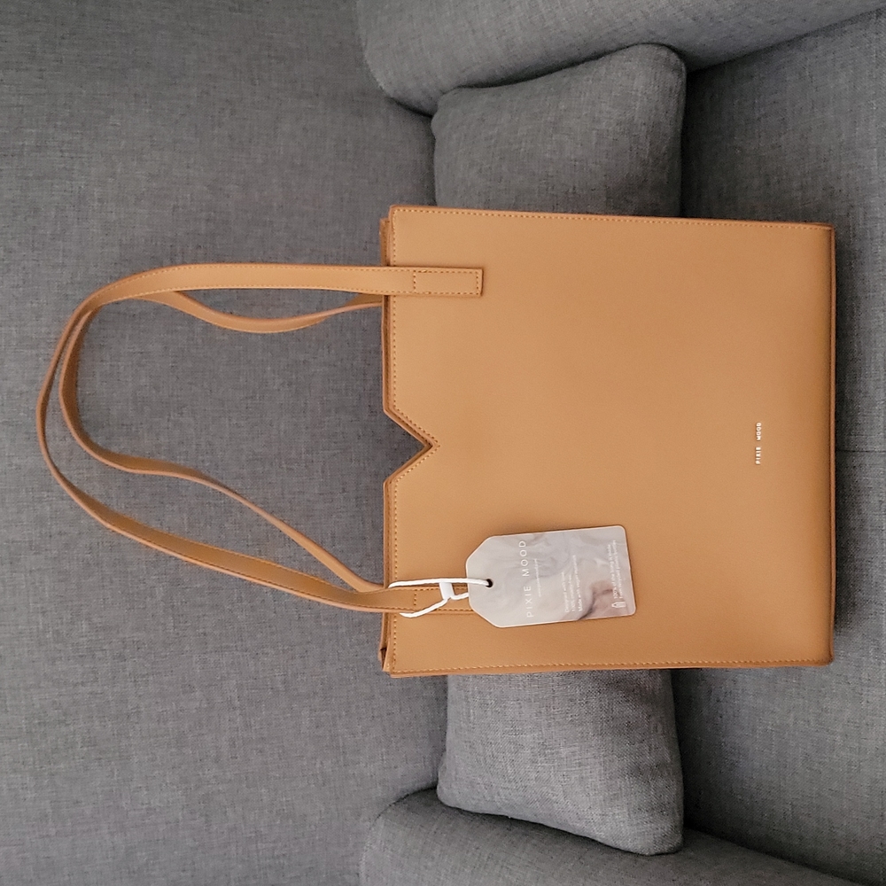 NWT Alicia Mini Pixie Mood Tote